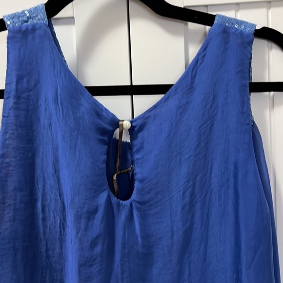 MARIE LA LUNE Blue Silk Blend Top with Sequins on Shoulder NWT - Picture 4 of 13